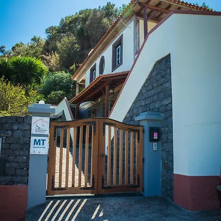 Ricardo * Porto Da Cruz